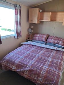 Seaview 157 - Ingoldmells - Meadow Lakes Caravan & Lodge Hire