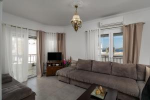 Renalda House in the Port of Adamas - 4hvězdičkové hotely ve městě Adamas