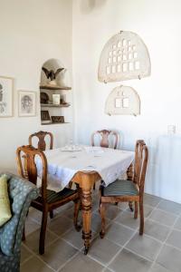 Crossroads Inn Traditional Lodging Tinos Greece