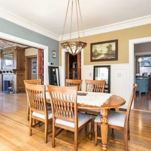 Historic Tudor with River Views & Fun Gaming Room