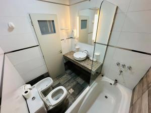 Hotel Semiramis Colonial