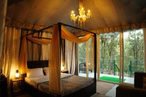 Two Luxury Tents in Majkhali w Heated Pool Tarumarg Buransh & Apricot