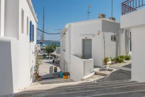 Matildas studio in the port of Adamas
