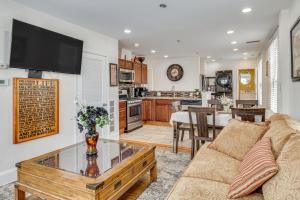 9 Mi to Fort Harrison State Park Apt in Indy