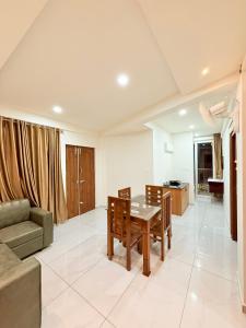 Stay Bridge Residency