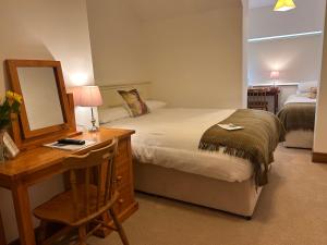 Triple Room with Shower room in Ryan's River Lodge B&B