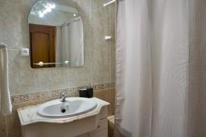 Sunny Apartment in Alvor - Balcony, Sunset, dishwasher, AC & Wi-Fi