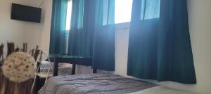 Hotels Hotel airport : Chambre Triple Confort avec Douche