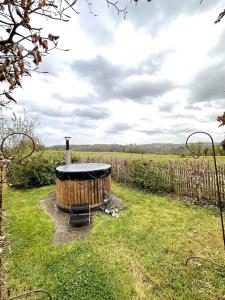 Maisons de vacances Aux Detours de l-Etang La Bergerie et sa piscine privative : photos des chambres