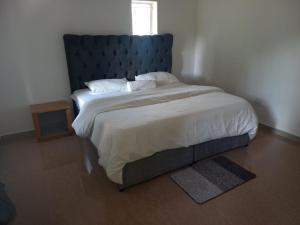 Averys Perch - Nottie Broad