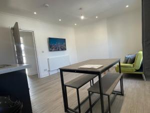 Modern Flat in PE1 City Centre