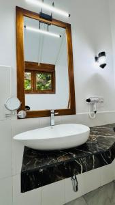 Palmyra Nature Resort Sigiriya