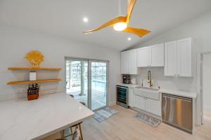 Walk to Tigertail Beach! Marco Island Home with Pool