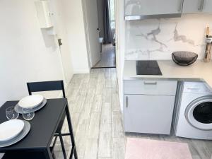 Studio lumineux et calme - Netflix, CHU et métro 14