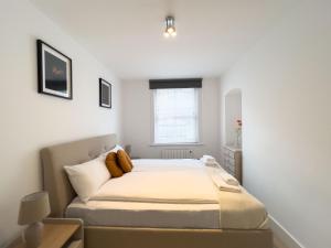 The Fitz Central Apartment