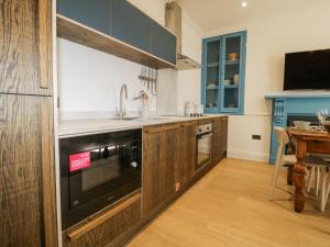 Tamar Flat 1, Basement 2 Sussex Place