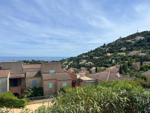 T3 vue mer avec piscine