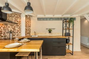 Atypical flat in the centre of Lille.