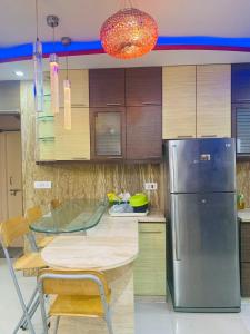 2bhk house at 1st floor fully furnished, with ACs
