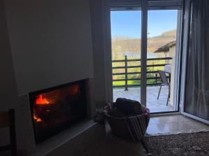 Eftychia’s home-Σπίτι με θέα τη λίμνη Πλαστήρα