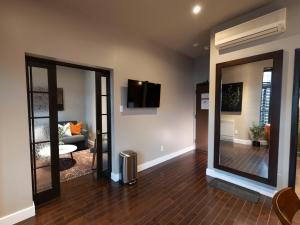 Self Check-In Boutique Hotel - Quartier latin - Room 201