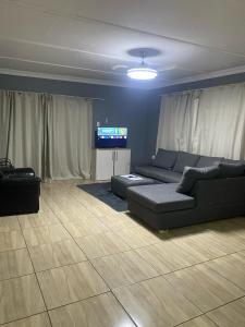 20 Ernest self catering