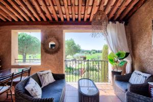 Résidence Hôtel du Golf de Pont Royal - maeva Home - Appartement climatisé 2 pièces 4 personnes - Prestige - super Home MAE-8801 - 3hvězdičkové hotely ve městě Mallemort