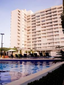 Flat com sacada e linda vista da cidade