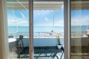 The blue pearl apartment 2