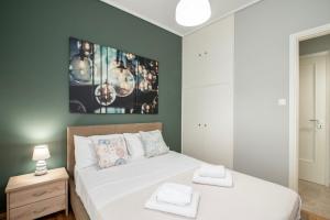 AthensHomes Spacious Comfort Metro apt 3Br 2Ba