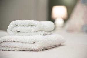 AthensHomes Spacious Comfort Metro apt 3Br 2Ba