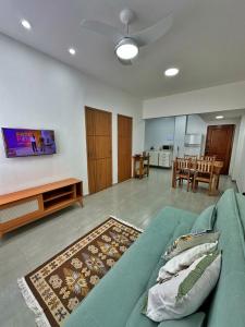 Todo reformado ótima localização em Copacabana