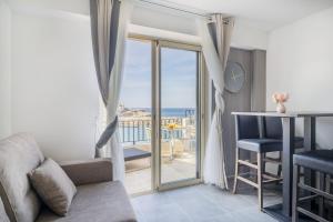 Résidence Les Goudes, appartements accés direct à la plage, vue mer