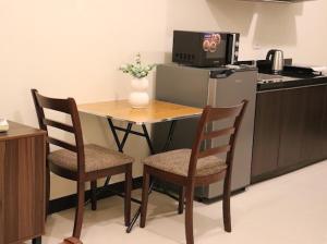 RK Maisson Roiyale Aurora Escalades Cubao