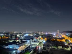 Renovated Apartment for Four