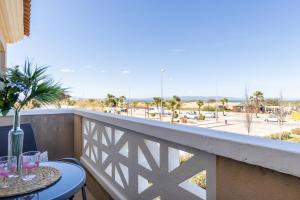 LUCKY HOLIDAY RiUMAR