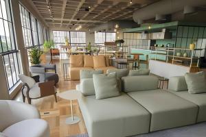 Studio novo, moderno e confortável