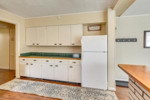 Walk to Medina Public Square 1880 Historic Home