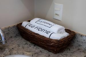 Flat completo e bem localizado