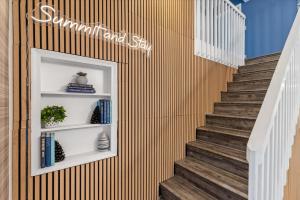 Resort Getaway - Golf, BMX trail, Hot Tub & Arcade!