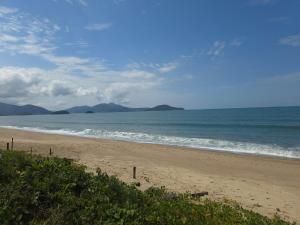Sobrado Alto Padrão 100m da praia