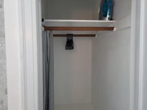 Hollywood Bungalow One with Patio!