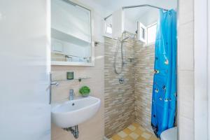 Villa De Luca - Luxury villa with terrace and Jacuzzi by the sea