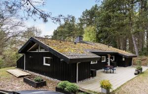 Beautiful Home In Ebeltoft With Sauna