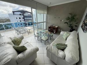 Cobertura com Piscina Privativa e Vista Mar