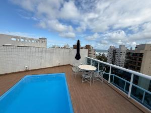 Cobertura com Piscina Privativa e Vista Mar
