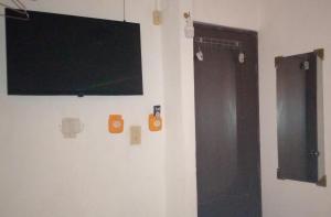 Acuarela del Rio H#3 Cerca Aeropuerto y Terminal Habitación privada con baño