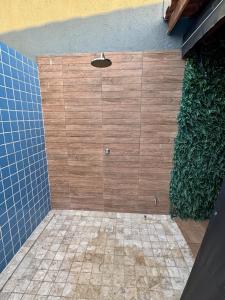 Casa com mesa de bilhar no Guarujá