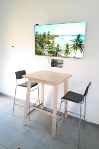 Modern Larnaca Beach Apartment