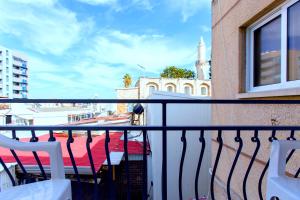 Modern Larnaca Beach Apartment